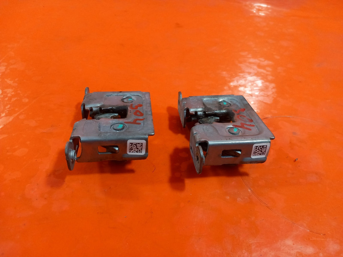 ebay-src:https://i.ebayimg.com/00/s/mtiwmfgxnjaw/z/xhoaaeswaj5qxijy/$_57.jpg