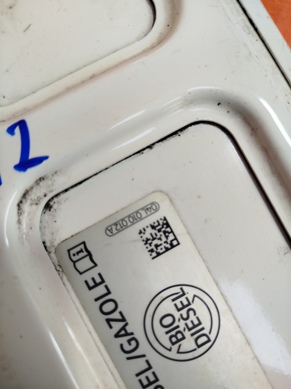 2021 VW Transporter T30 Fuel Filler Flap 04L010012A White B9A Warranty A412 - Image 9