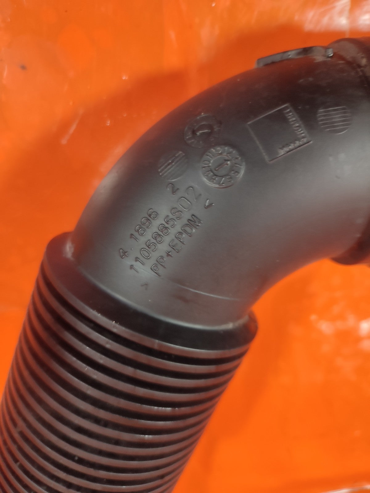 ✅BMW X1 F48 2.0 PETROL 2018 AIR DUCT HOSE PIPE 7619268 Warranty A303 - Image 8