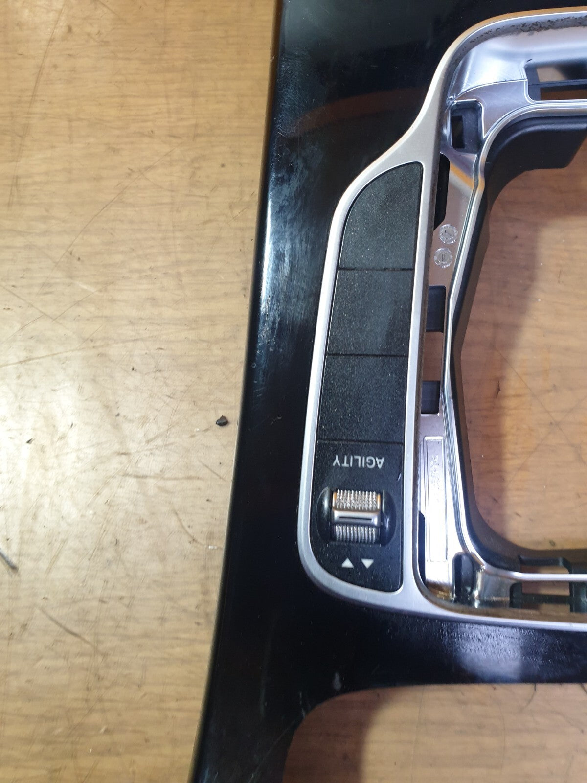 ✅Mercedes C Class W205 2014 Centre Console Panel & Cup Holder A2056805807 A147 - Image 7