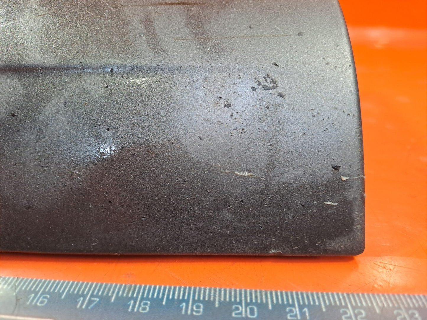 AUDI Q7 S-LINE 3.0 DIESEL 2010 FRONT RIGHT WING FENDER LOWER MOULDING TRIM GREY - Image 7