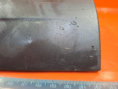 AUDI Q7 S-LINE 3.0 DIESEL 2010 FRONT RIGHT WING FENDER LOWER MOULDING TRIM GREY - Image 7