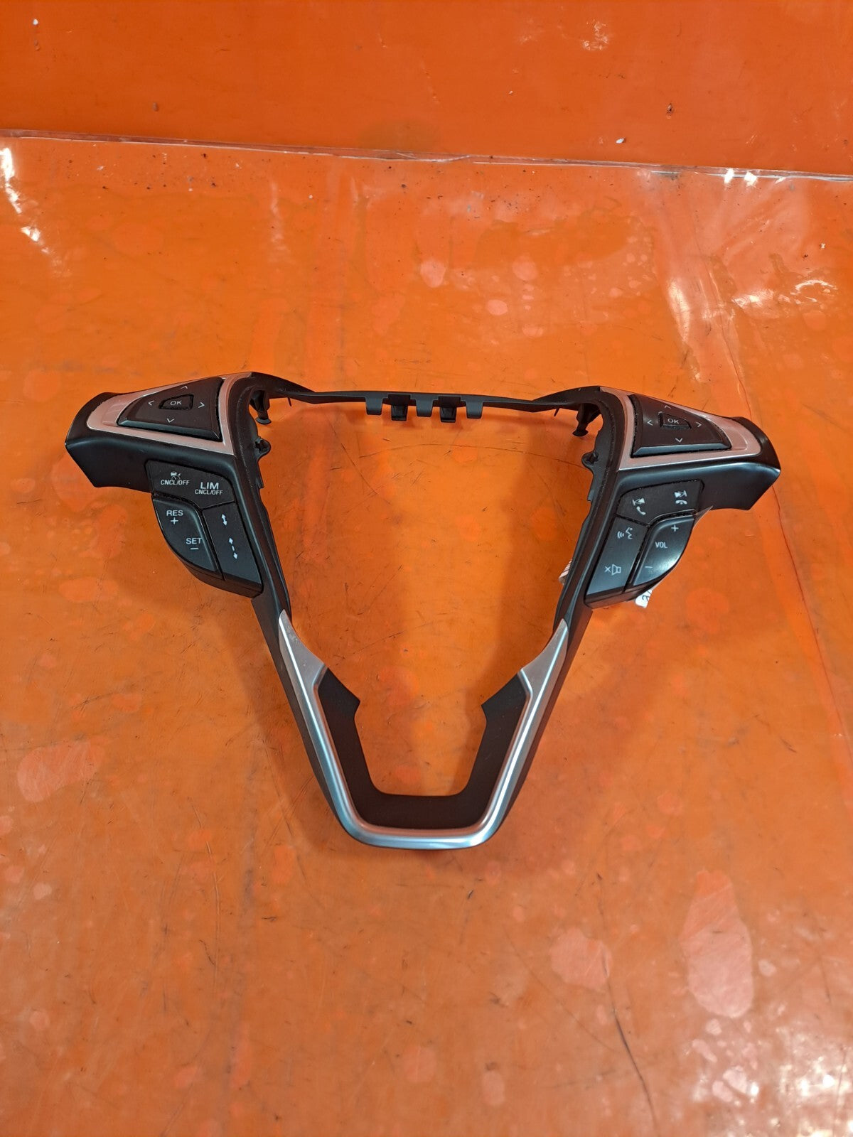 ✅FORD MONDEO MK5 2.0 DIESEL 2016 STEERING WHEEL TRIM BUTTONS ES733F910CD A273 - Image 1