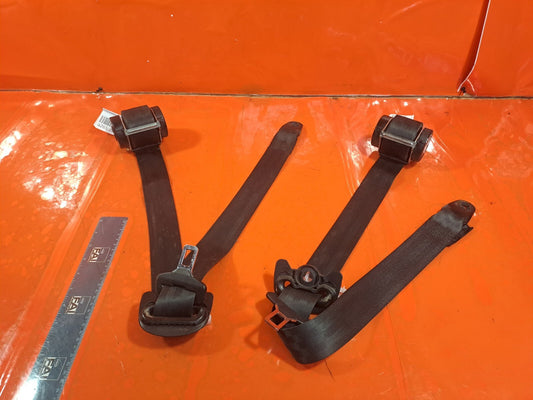✅2010 LAND ROVER DISCOVERY 4 L319 REAR SEAT BELTS PAIR + WARRANTY A265 - Image 1