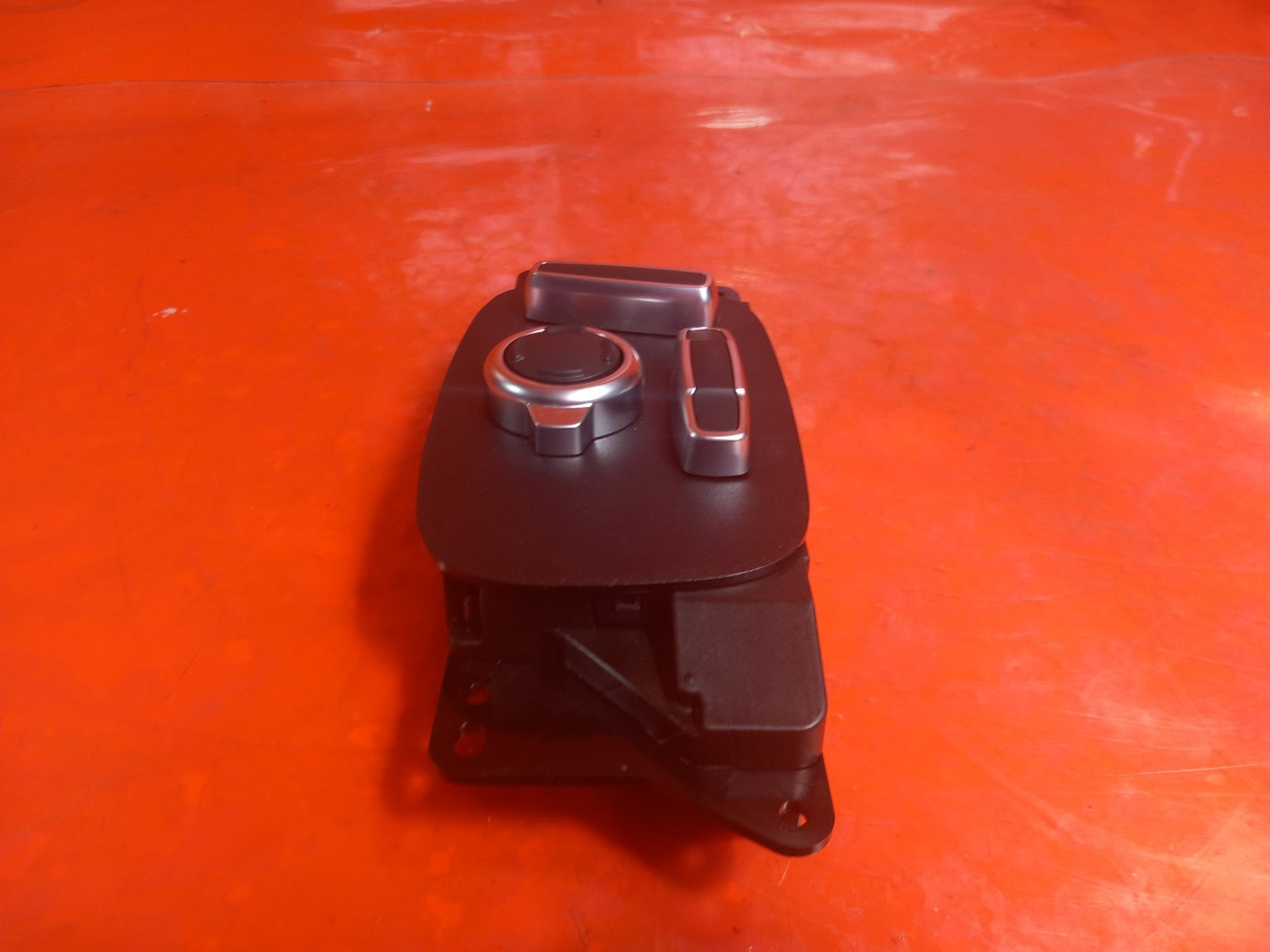 2025 Land Rover Defender L663 Seat Control Switch Button J9D3-14B566-AA A396 - Image 6