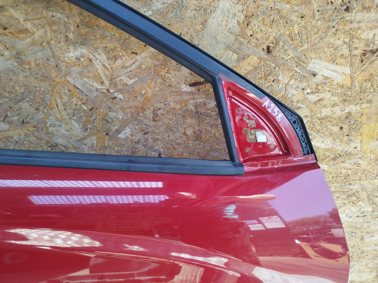✅HYUNDAI KONA 1.0 PETROL 2019 FRONT RIGHT DOOR RED Warranty A258 - Image 2