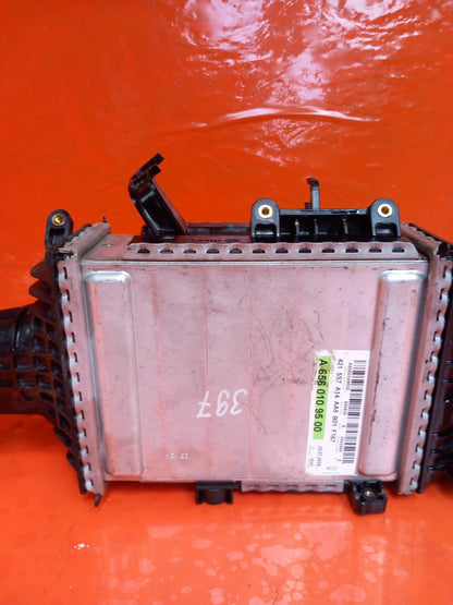 2025 Mercedes GLE W167 AMG Intercooler A6560109500 Warranty A397 - Image 4