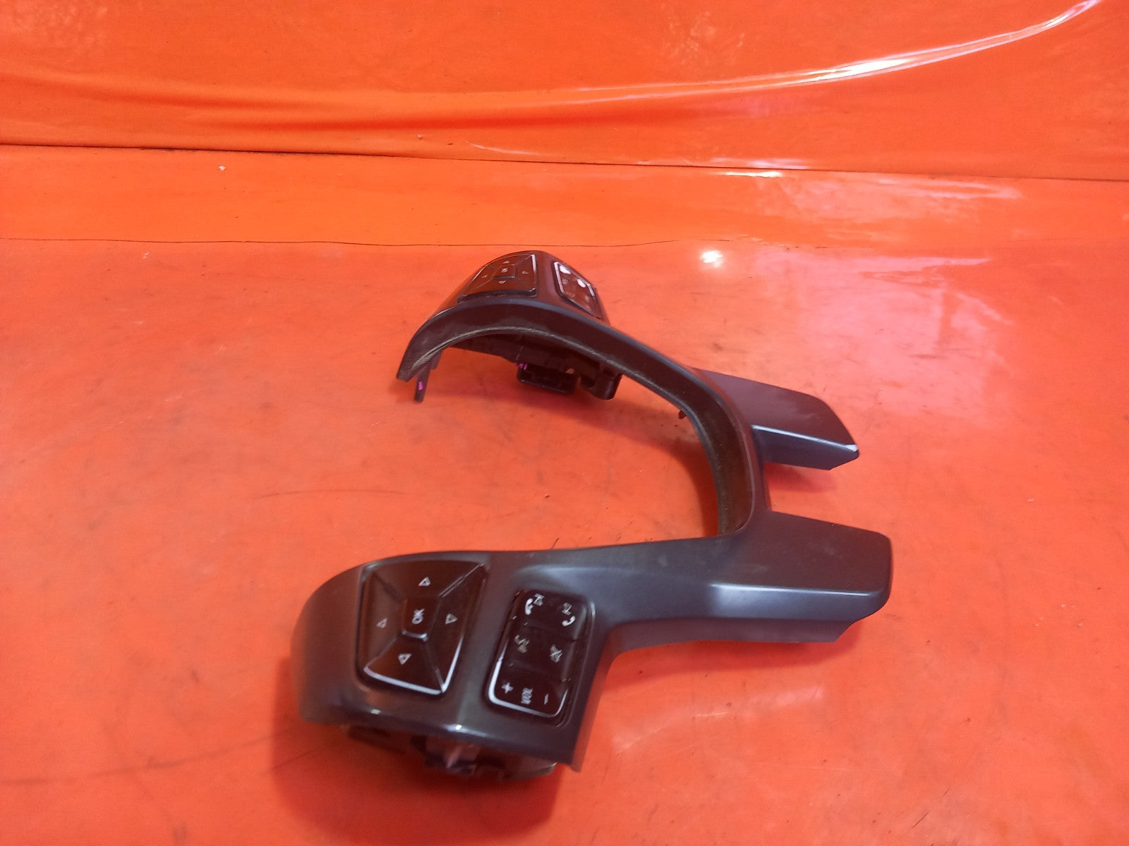 2017 Ford Ranger Wildtrak Multifunction Steering Wheel Switch TRW34187947D A401 - Image 2