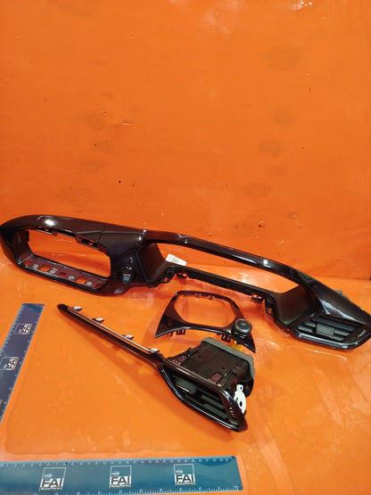 ✅FORD FIESTA MK8 VIGNALE 1.0 PETROL 2018 AIR VENT DASHBOARD TRIM SET Warranty - Image 1