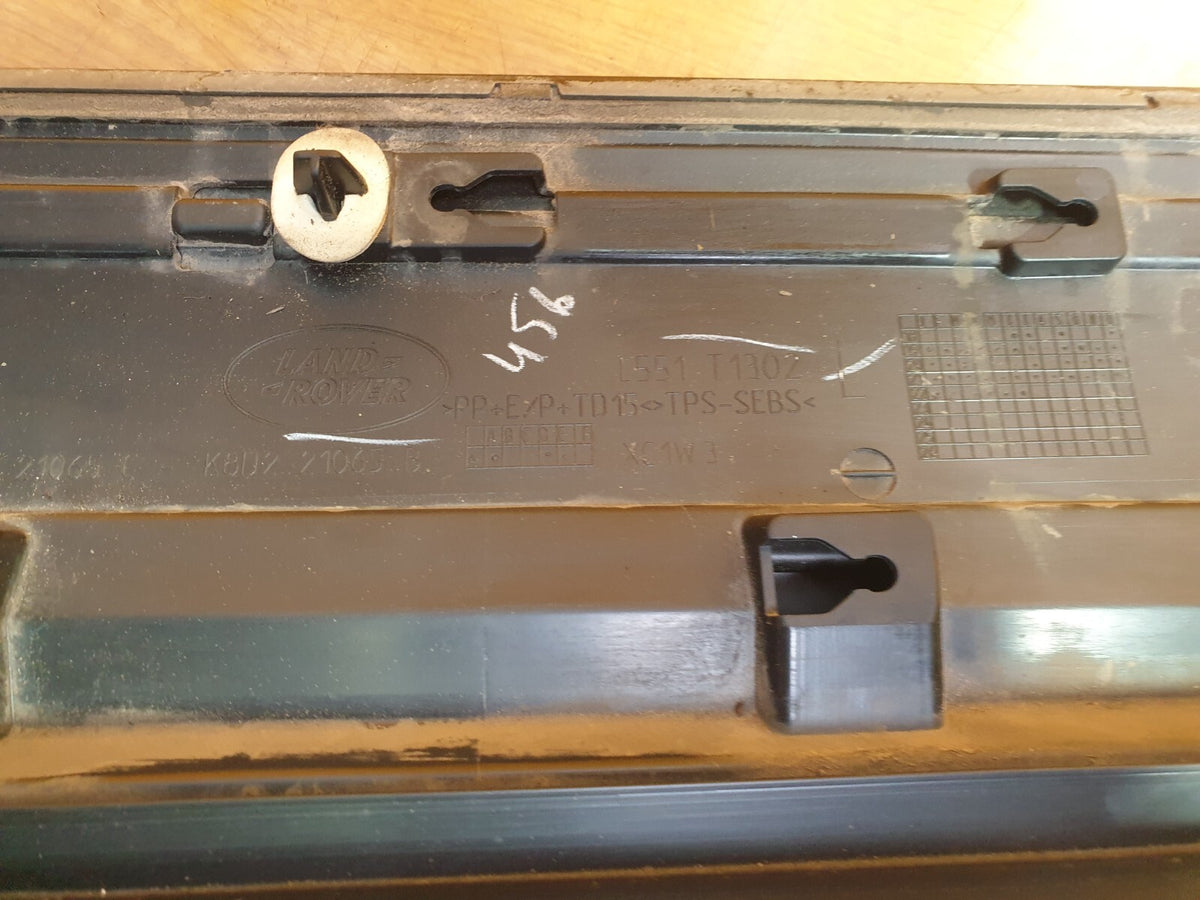 2022 Range Rover Evoque L551 Front Left Door Molding K8D2-21065-C Warranty A169 - Image 12