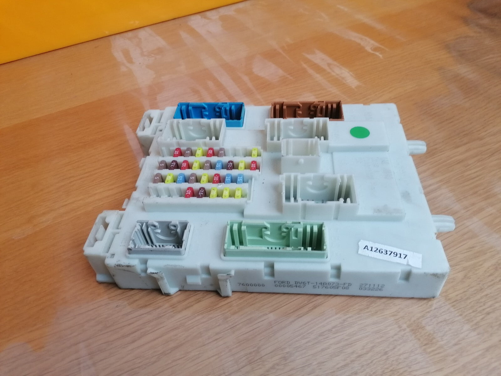 FORD TRANSIT CONNECT FUSE BOX BCM BODY CONTROL MODULE DV6T14A073 X00 - Image 3