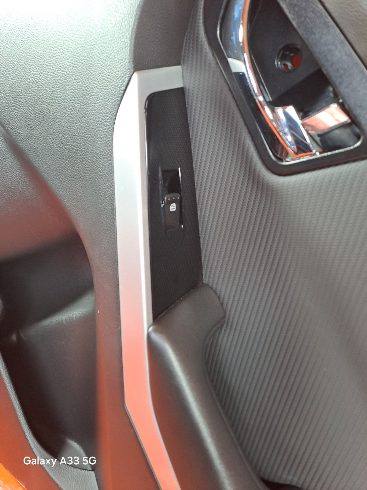 ✅SSANGYONG KORANDO LE 2.2 DIESEL 2018 REAR RIGHT DOOR CARD 73240-34000 A288 - Image 3