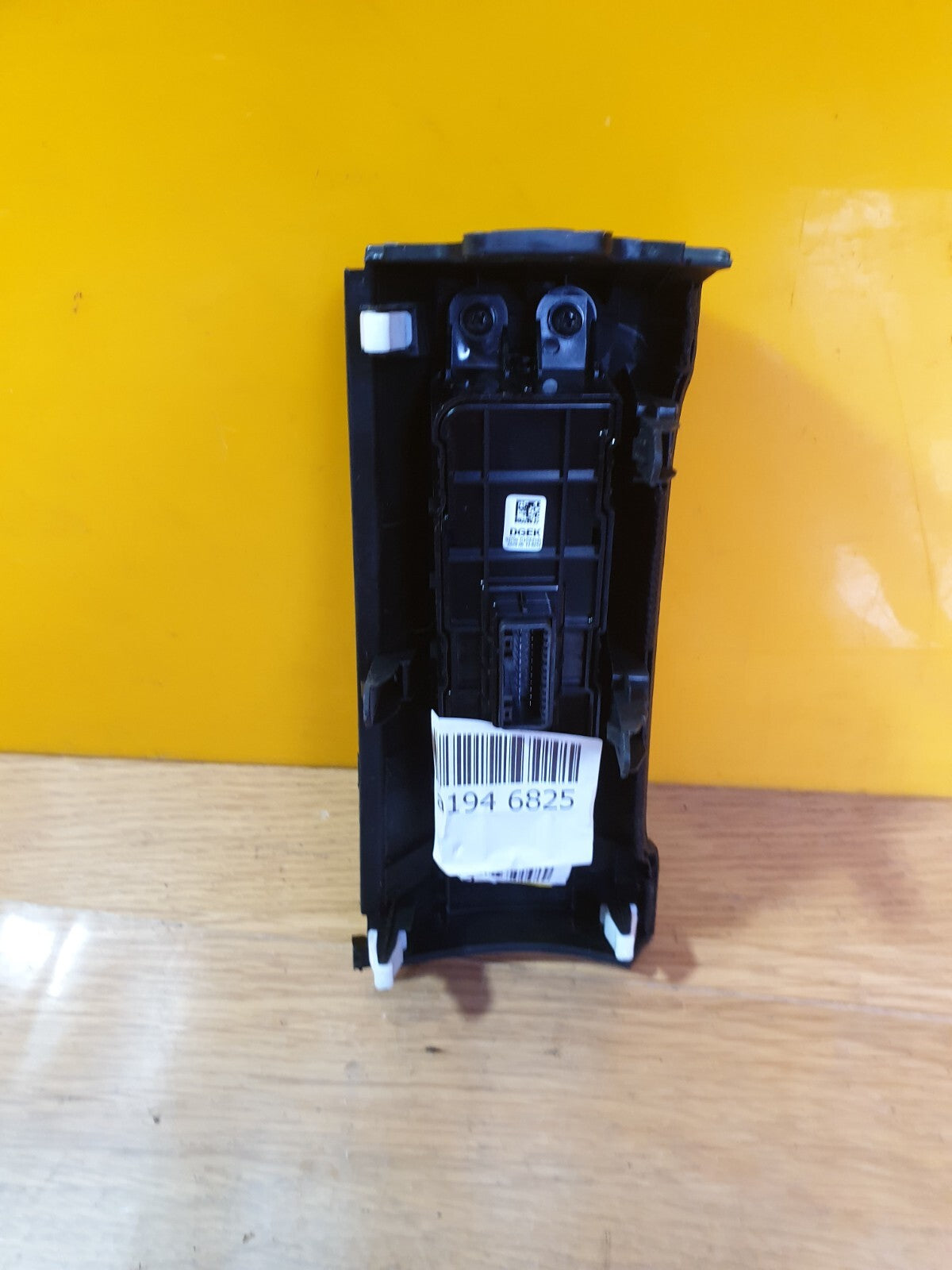 ebay-src:https://i.ebayimg.com/00/s/mtywmfgxmjaw/z/0qiaaosw5zjmjztv/$_57.jpg
