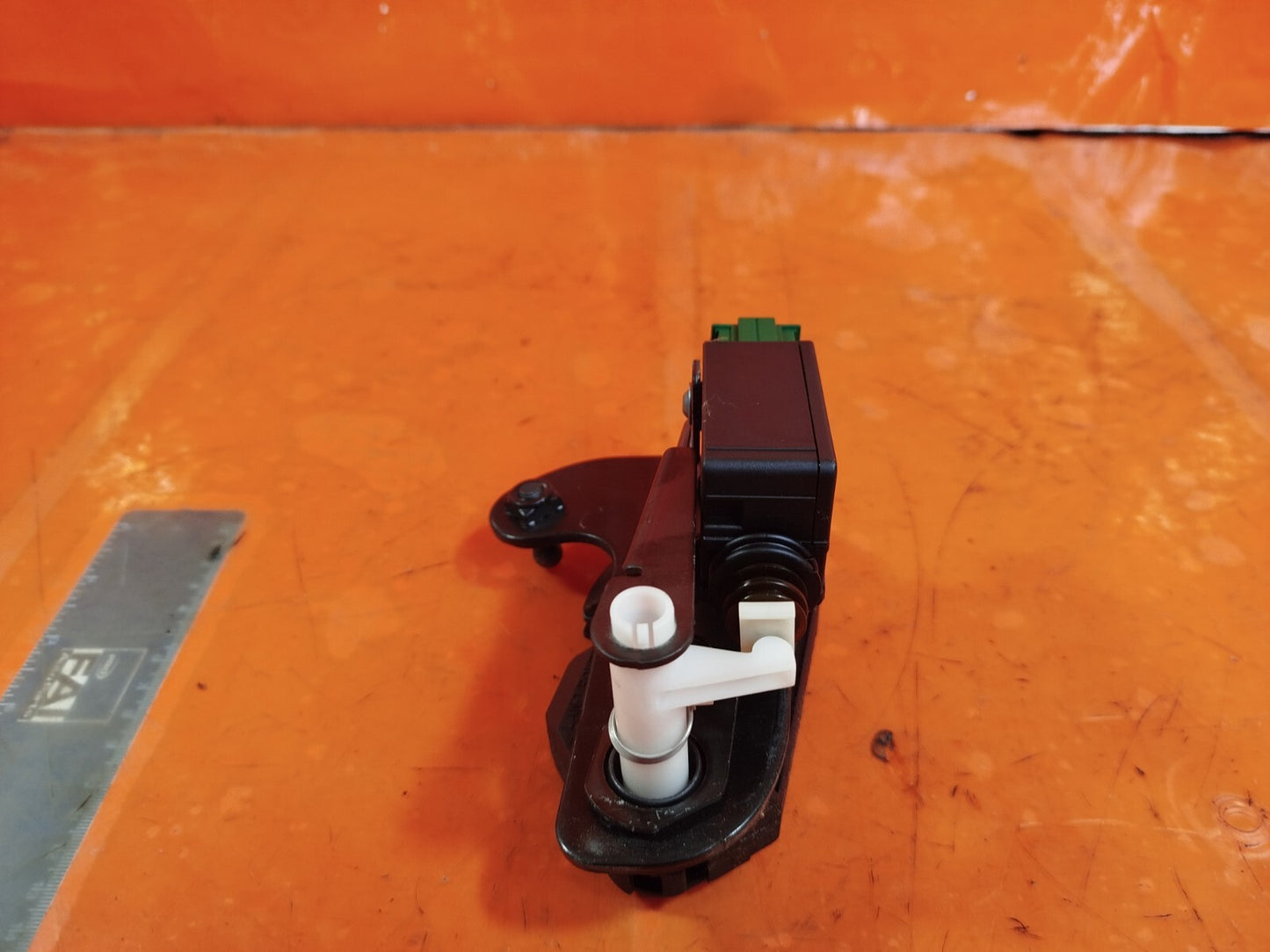 ✅Land Rover Discovery 4 2011 L319 3.0 Diesel LEFT BOOTLID LOCK ACTUATOR 7016049 - Image 12