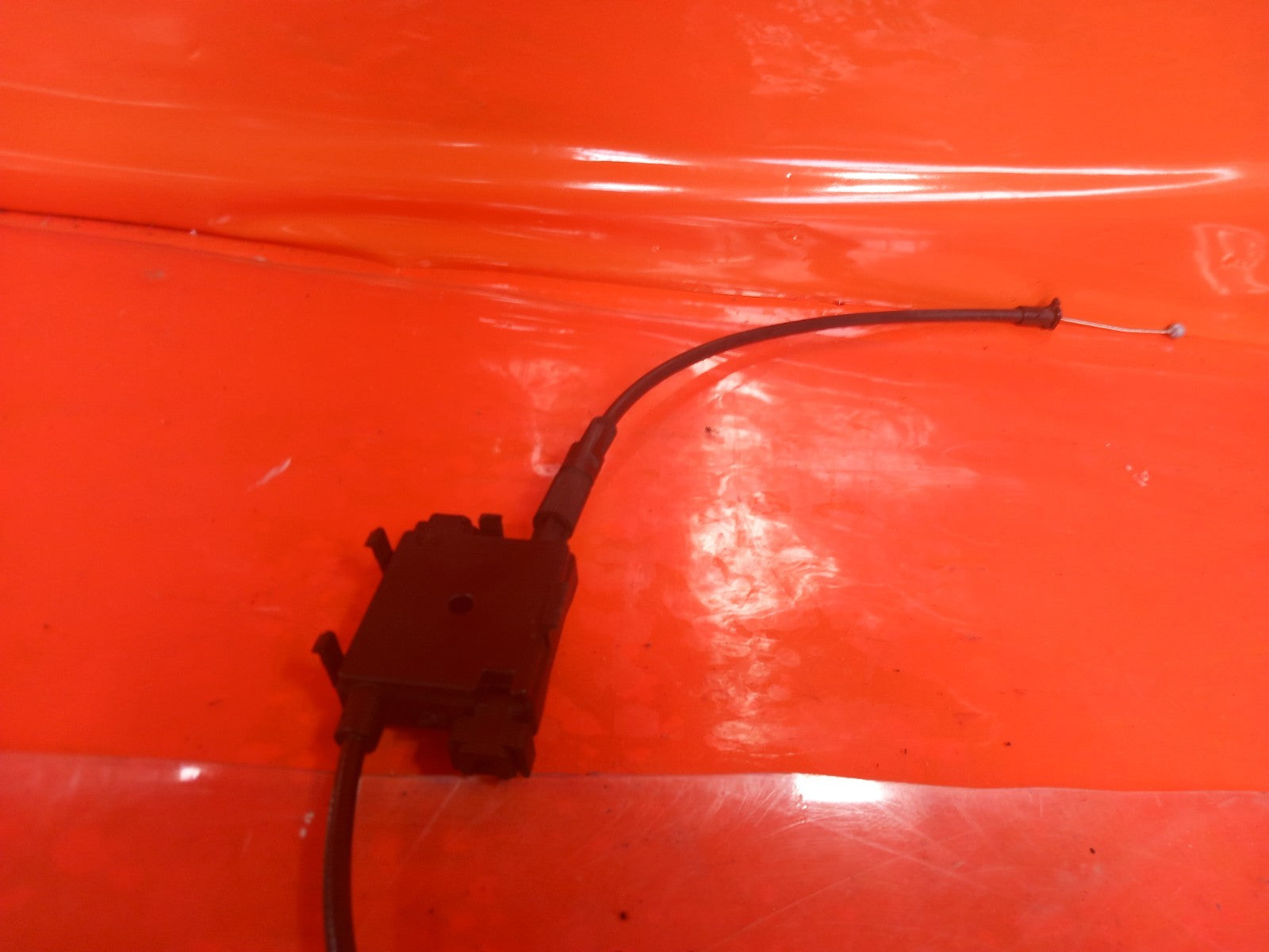 2018 Seat Arona Front Bonnet Lock Catch Mech 6F0823509 Warranty xAA - Image 12