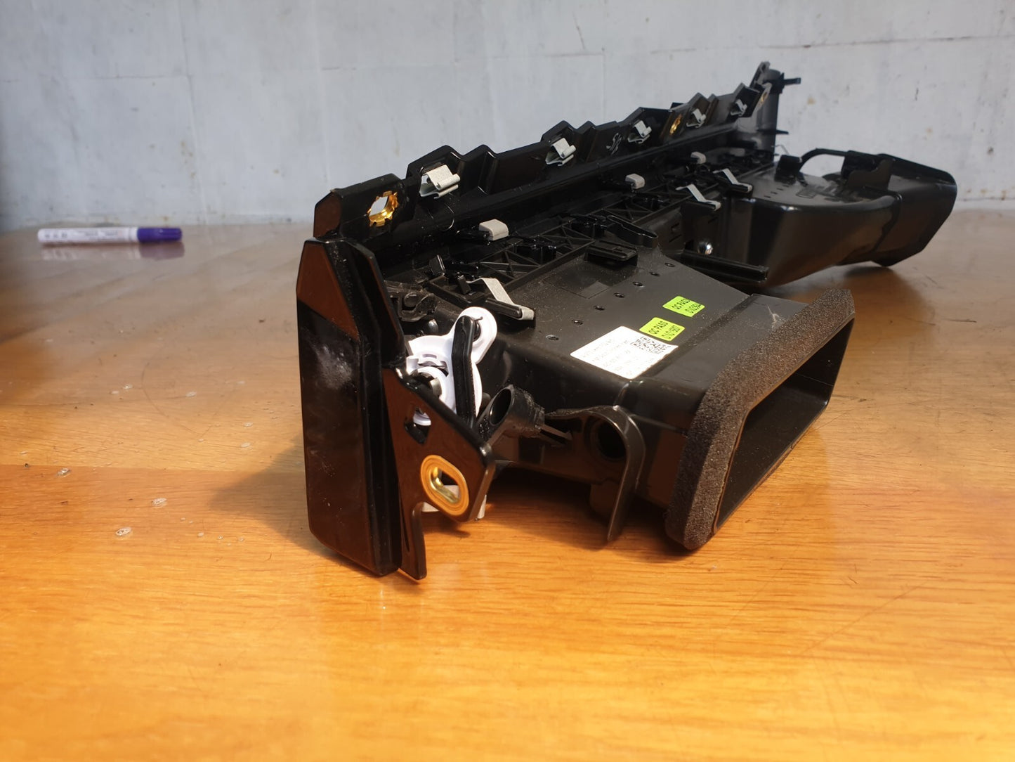 ✅AUDI A1 SPORT 1.0 PETROL 2022 CENTRE DASHBOARD AIR VENT 82C820951C Warranty - Image 10