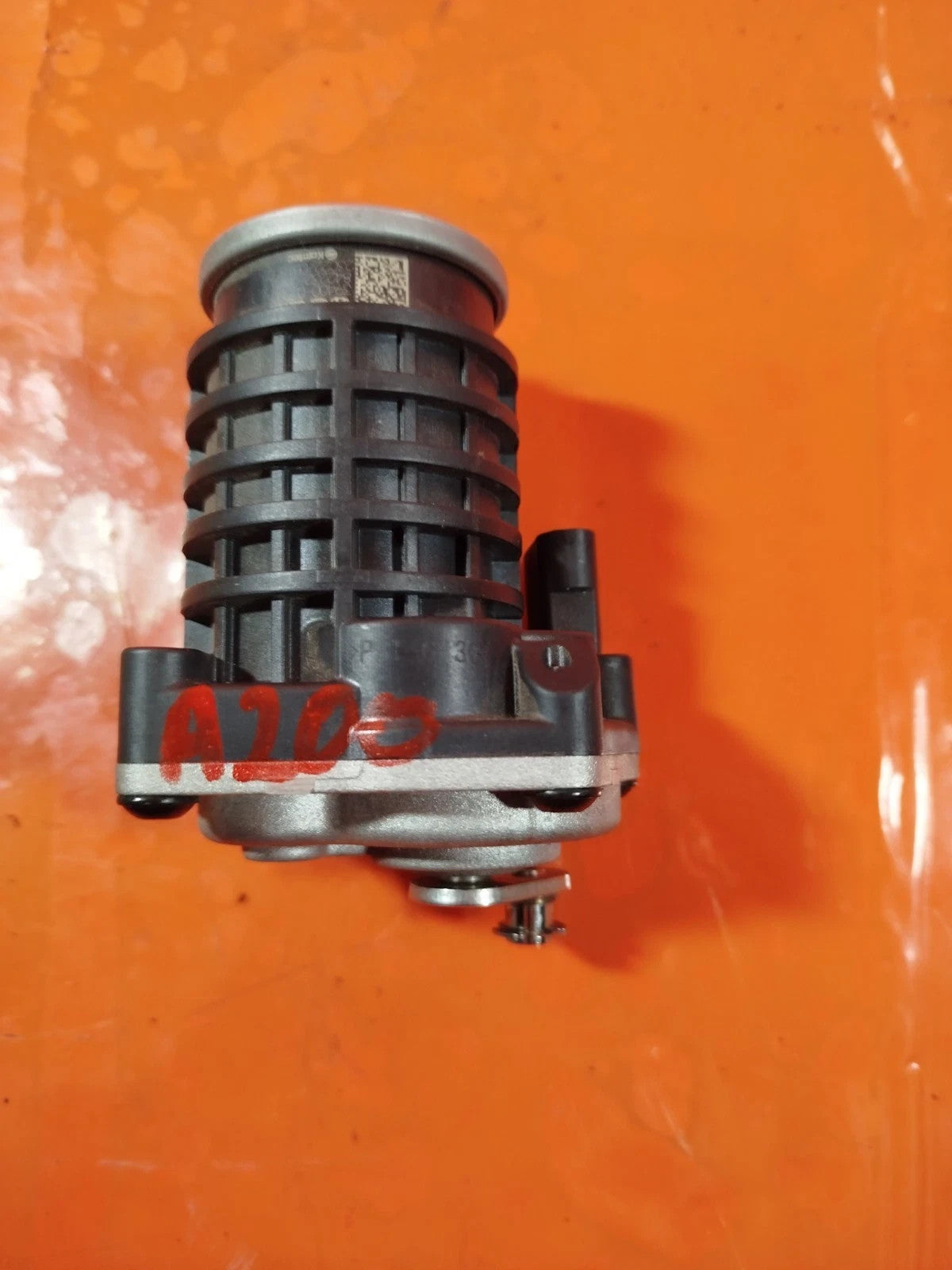 ebay-src:https://i.ebayimg.com/00/s/mtywmfgxmjaw/z/qtgaaeswu-dqfz5i/$_57.jpg