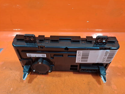 ebay-src:https://i.ebayimg.com/00/s/mtiwmfgxnjaw/z/qa8aaoswoyhnvan9/$_57.jpg