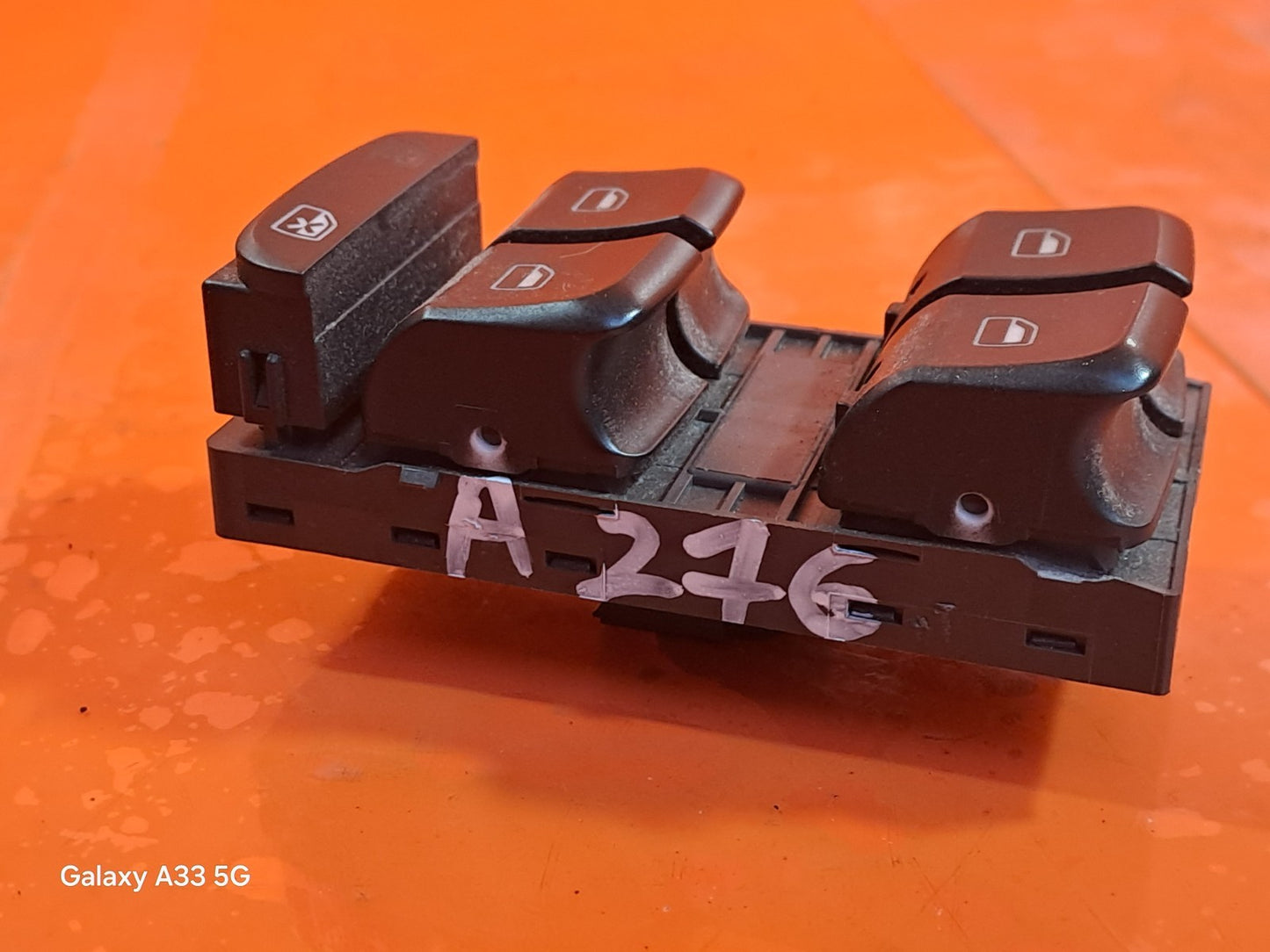 ebay-src:https://i.ebayimg.com/00/s/mtiwmfgxnjaw/z/ebgaaeswoq5o-p14/$_57.jpg