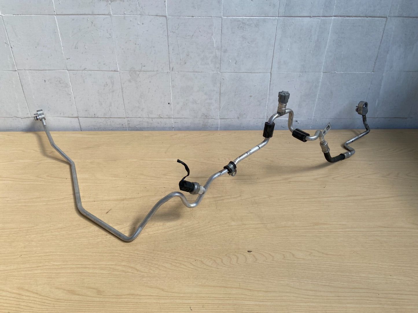 ebay-src:https://i.ebayimg.com/00/s/mtiwmfgxnjaw/z/w0iaaoswv09knuqt/$_57.jpg