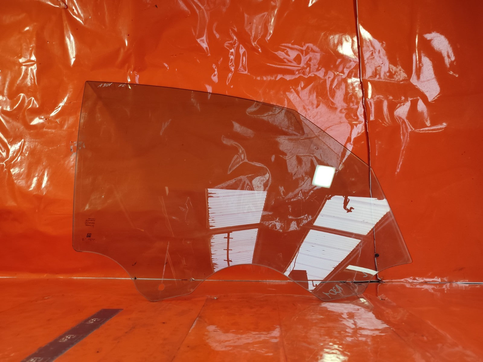 ✅FORD GALAXY ZETEC 2.0 DIESEL 2018 FRONT RIGHT DOOR WINDOW GLASS EM2BU21410A - Image 4