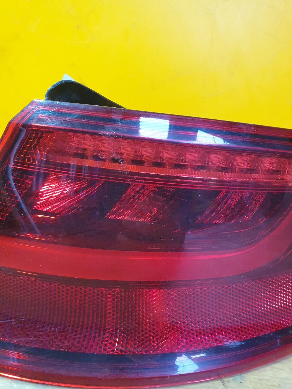 ✅AUDI A3 E-TRON 1.4 PETROL 2015 REAR RIGHT OUTER TAIL LIGHT 8V4945096D Warranty - Image 4