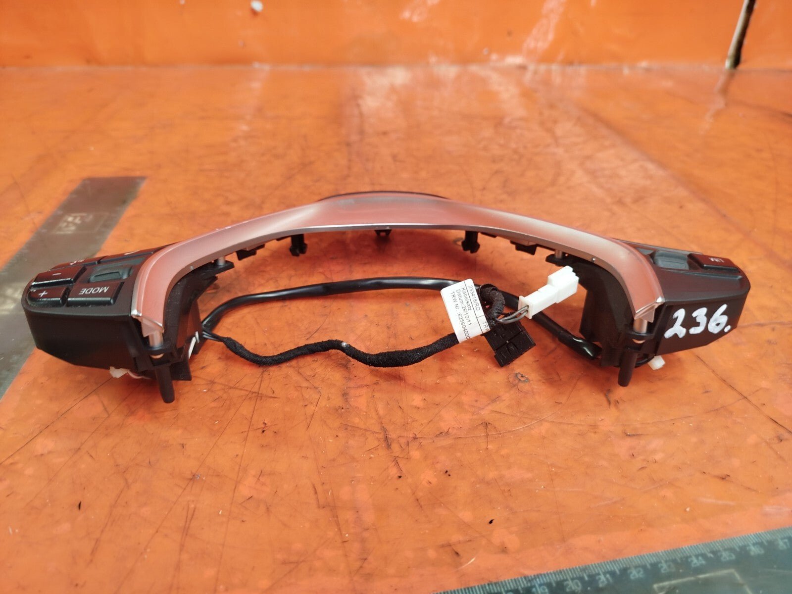 ✅2011 BMW 1 SERIES F20 STEERING WHEEL TRIM PANEL COVER 62560406B + WARRANTY A236 - Image 6