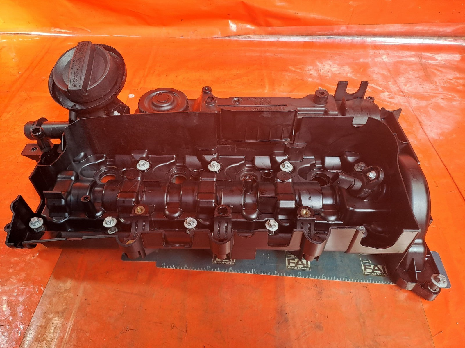 ✅BMW F30 320D 2.0 DIESEL 2012 N47D20O1 ENGINE VALVE ROCKER COVER 8589941 A321 - Image 2