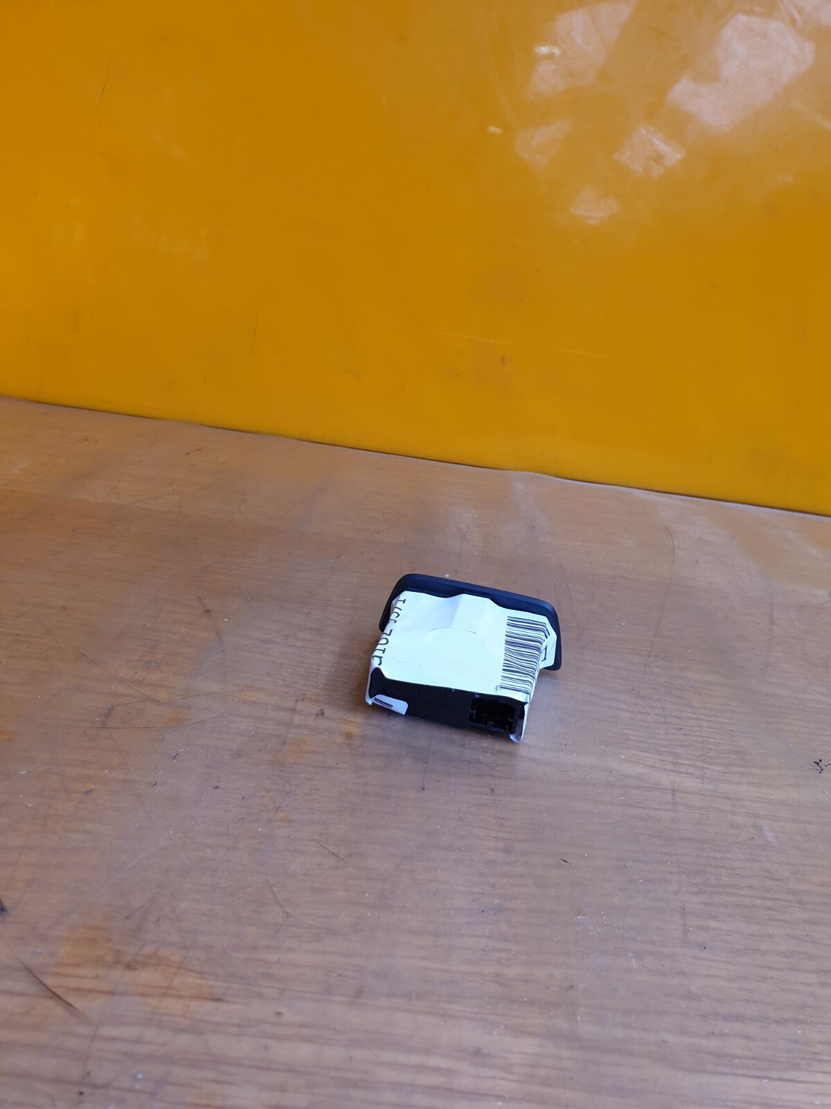 ebay-src:https://i.ebayimg.com/00/s/mtywmfgxmjaw/z/1qwaaoswgznmjscd/$_57.jpg