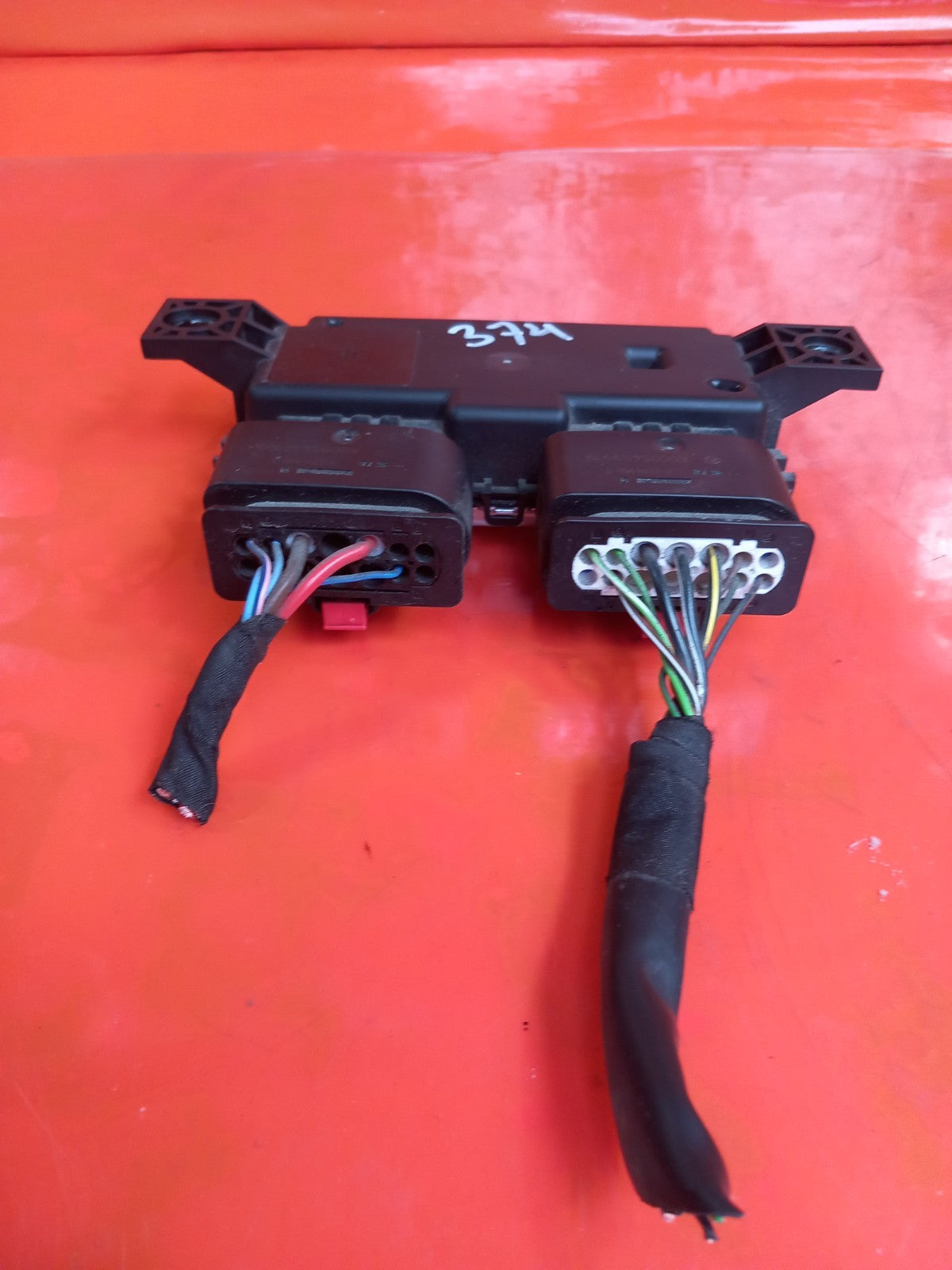 ebay-src:https://i.ebayimg.com/00/s/mtywmfgxmjaw/z/vqmaaesway9qcfpx/$_57.jpg