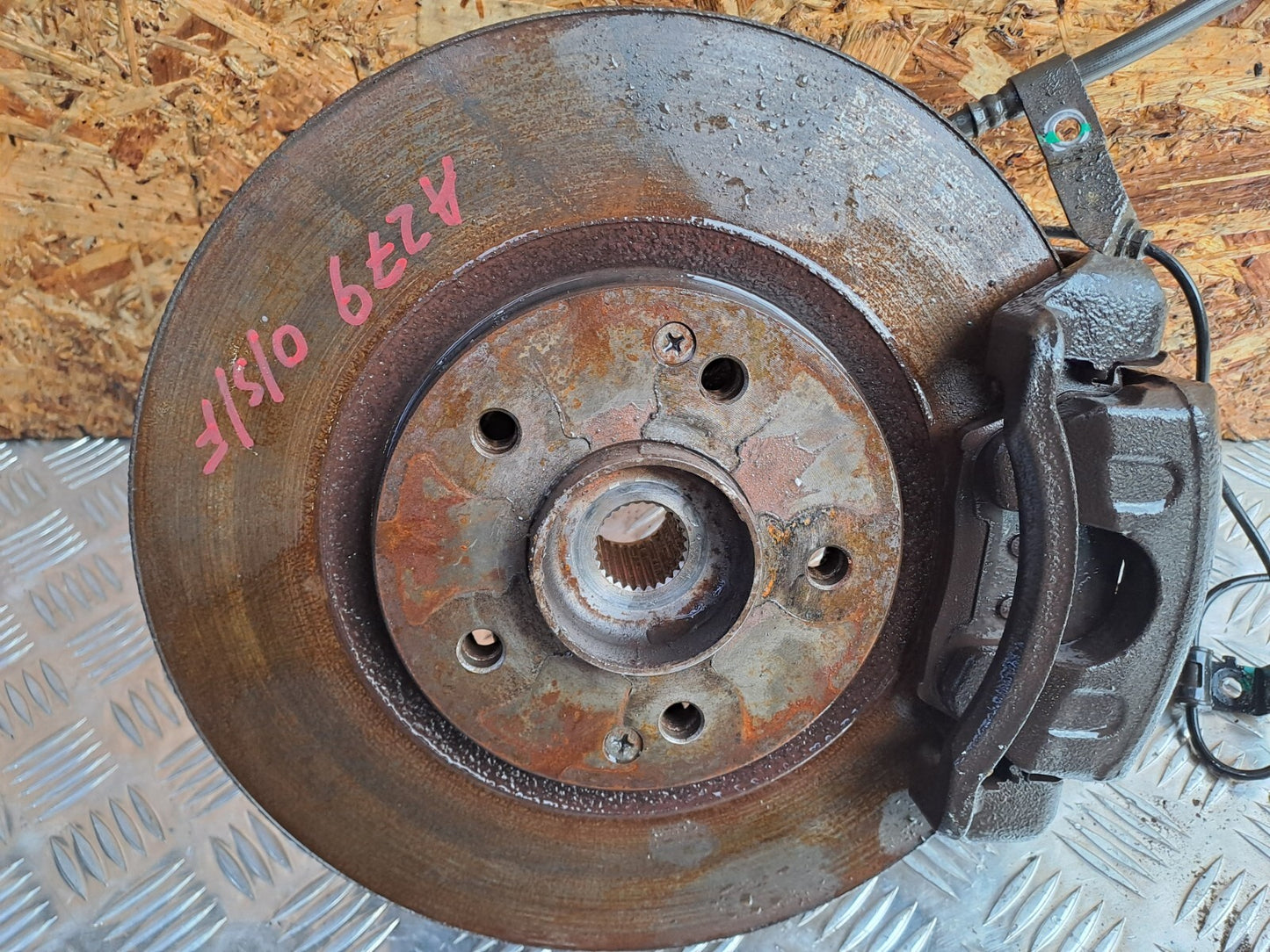 ✅2016 SSANGYONG TIVOLI ELX FRONT RIGHT WHEEL HUB + WARRANTY A279 - Image 11