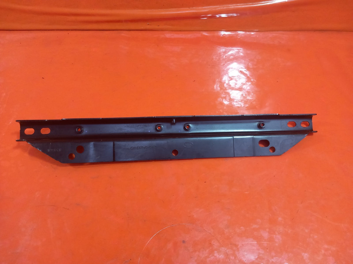 Land Rover Defender L663 3.0 Diesel 2025 Engine Bay Brace Support Beam A396 - Image 8