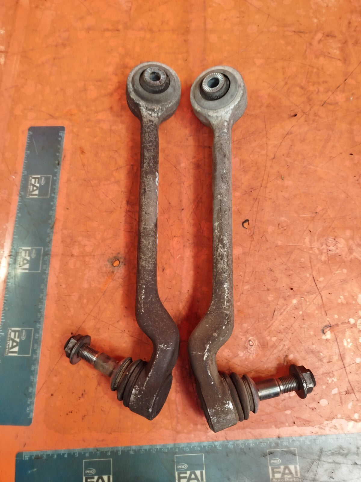 2012 BMW 1 Series F20 Front Right Left Control Arm Pair 6852992 6852991 A270 - Image 2