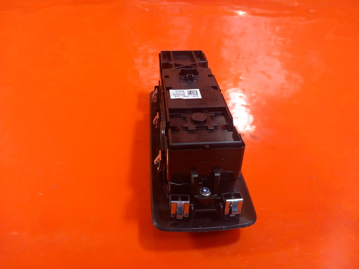 ebay-src:https://i.ebayimg.com/00/s/mtiwmfgxnjaw/z/p14aaeswvurqlwbj/$_57.jpg