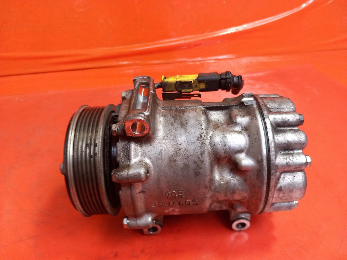 ebay-src:https://i.ebayimg.com/00/s/mtiwmfgxnjaw/z/sl8aaeswm2lqgxlm/$_57.jpg
