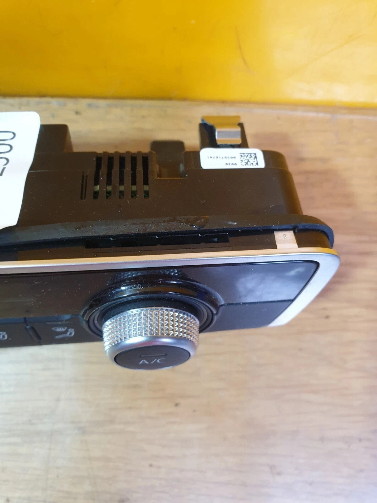 Audi A3 E-Tron 1.4 Petrol 2015 A/C Heater Climate Control Panel 8V0820043F A204 - Image 10