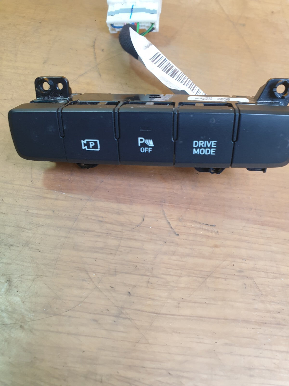 ✅Hyundai I20 N Line 2023 1.0 Petrol SWITCH DRIVE MODE PARK ASSIST 93300-Q0750 - Image 2
