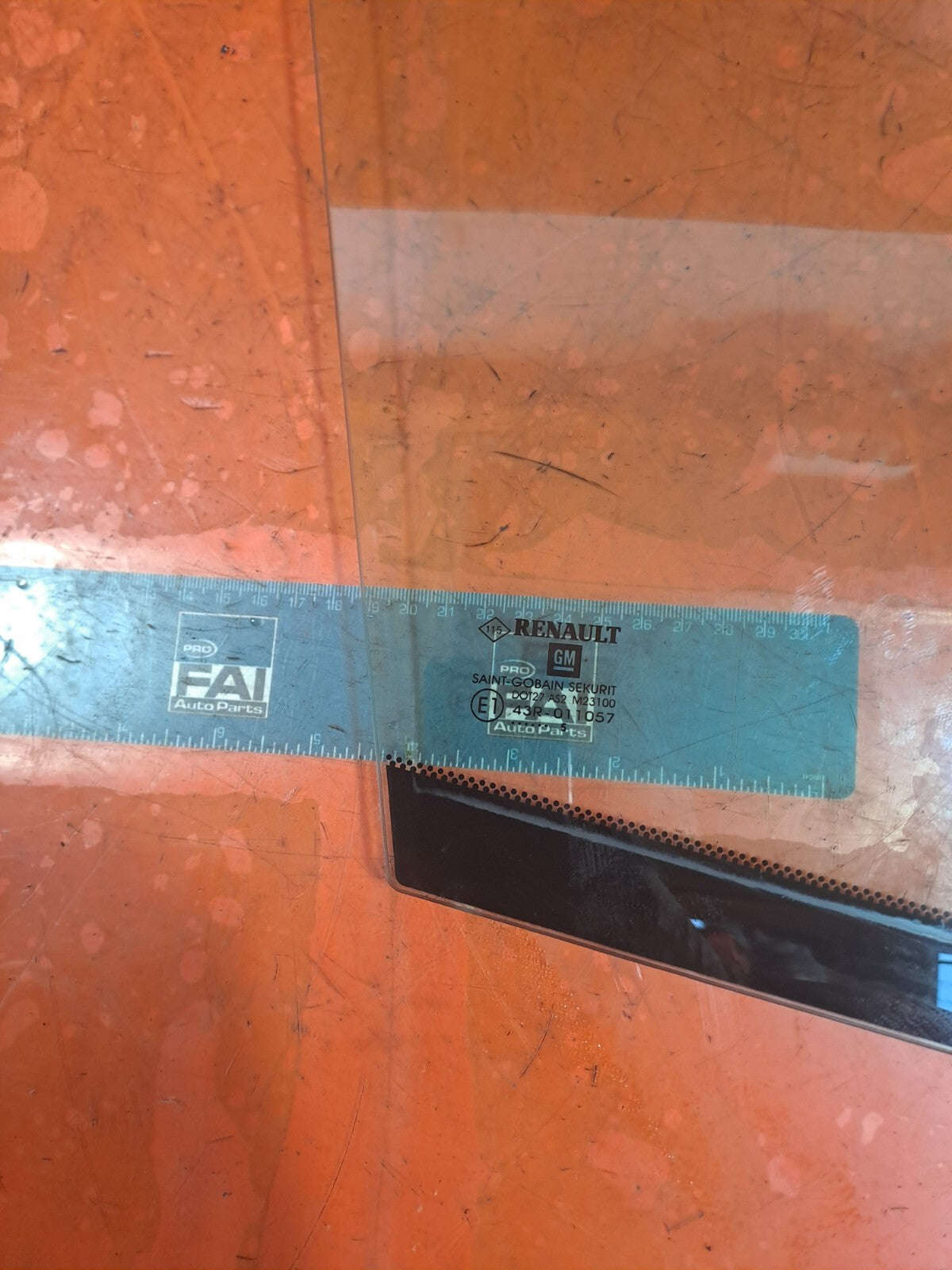 ✅RENAULT TRAFIC MK3 Sl27 1.6 DIESEL 2015 FRONT RIGHT DOOR QUARTER WINDOW GLASS - Image 6