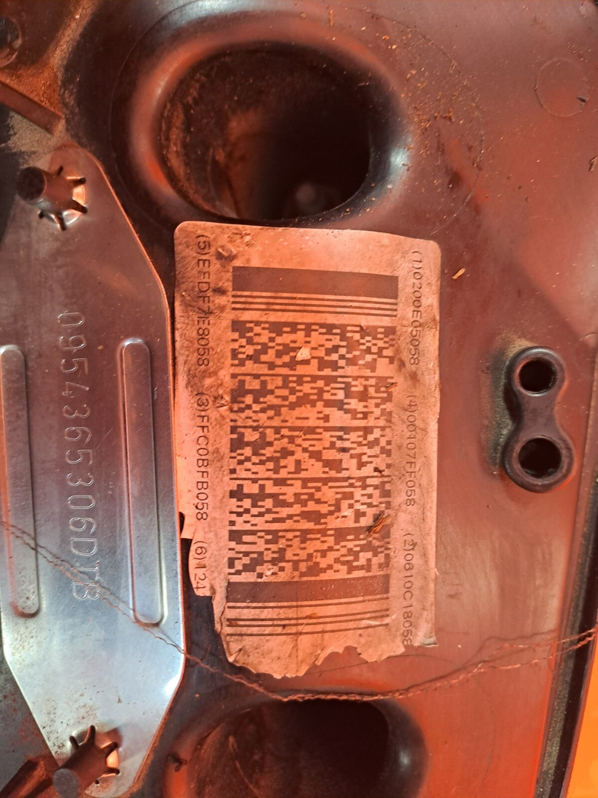 Land Rover Discovery 4 3.0 Diesel 2015 ROCKER COVER INTAKE MANIFOLD 9X2Q-9424-EE - Image 6