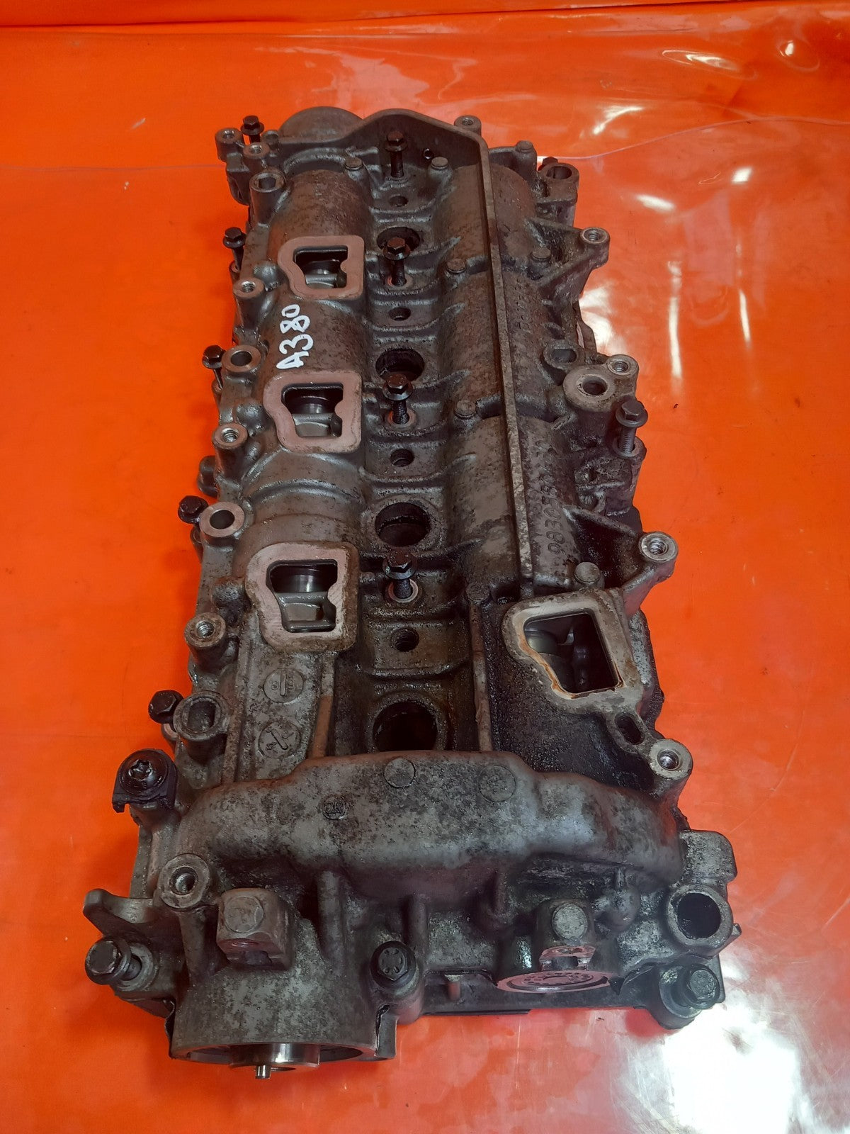 Vauxhall Vivaro 2900 1.5 Diesel 2020 Valve Cover With Camshafts DV5RUCD (YHR) - Image 5