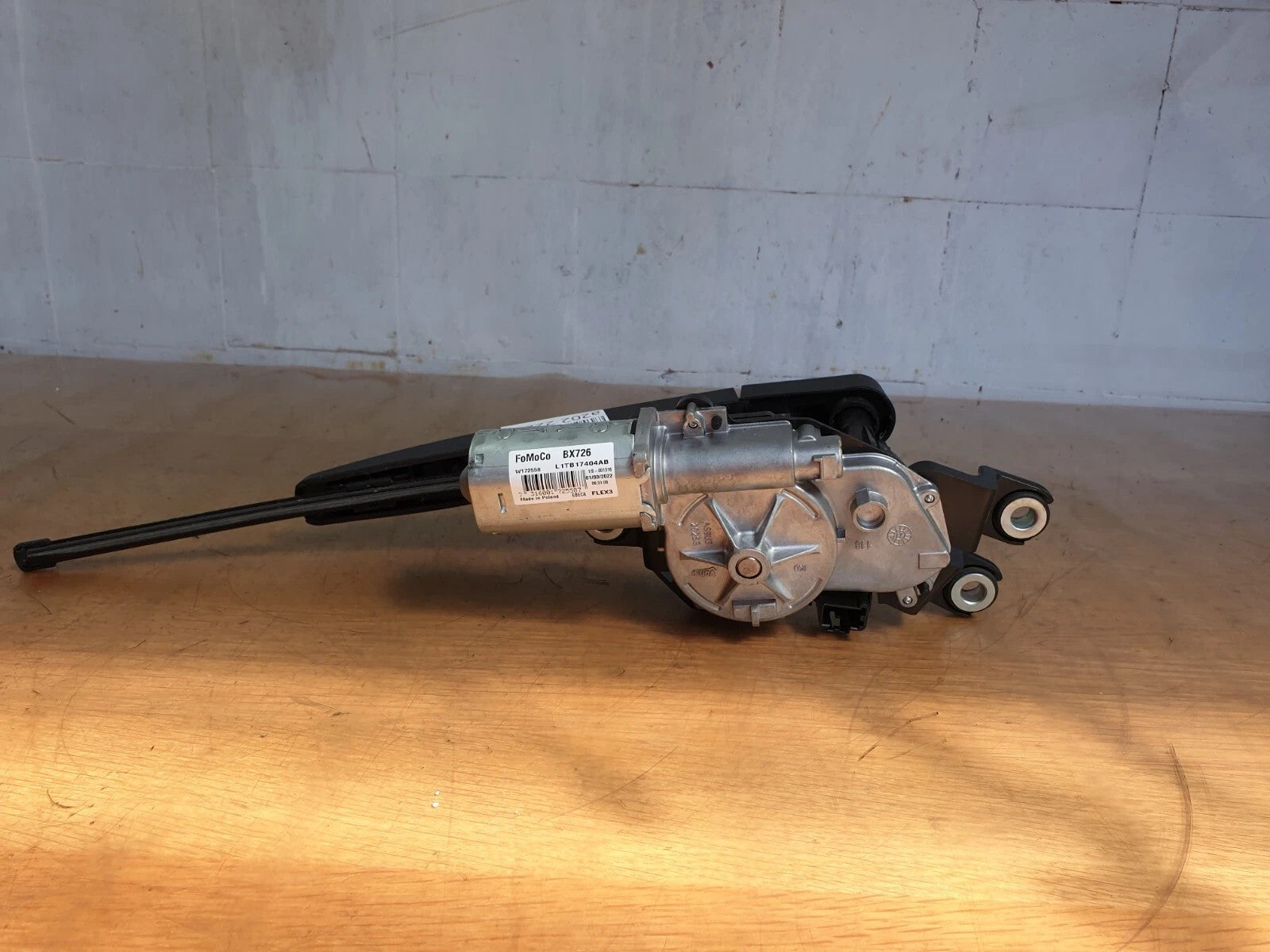 ebay-src:https://i.ebayimg.com/00/s/mtiwmfgxnjaw/z/r6waaesw3utqfpe8/$_57.jpg