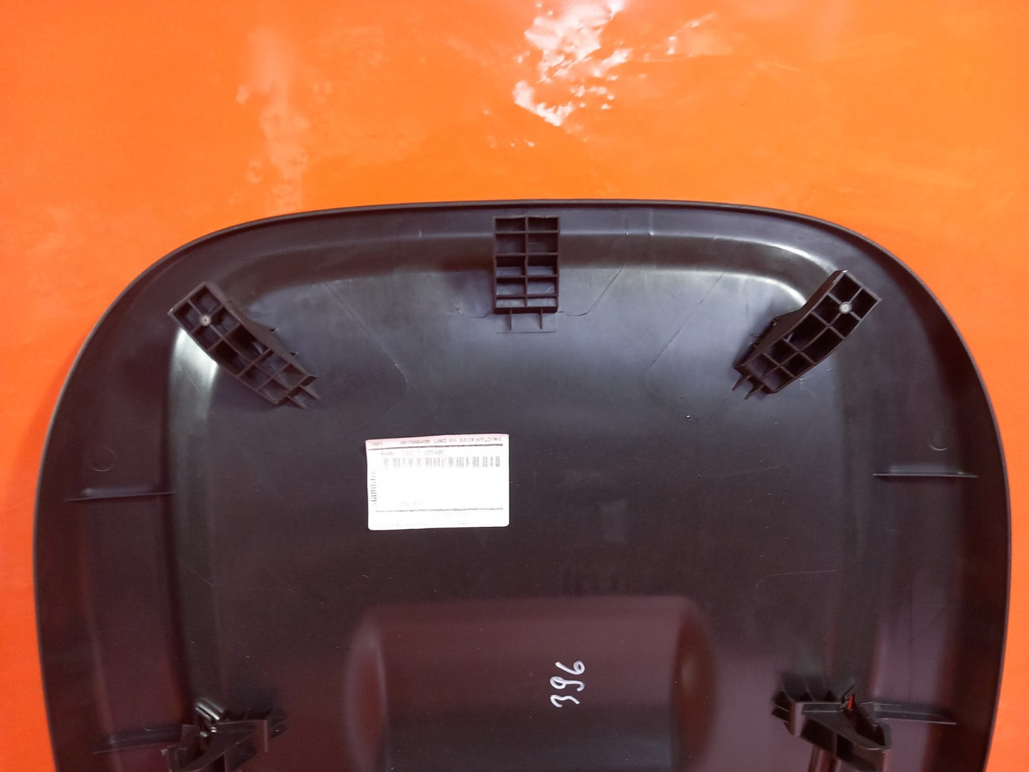 Land Rover Defender L663 3.0 Diesel 2025 Front Right Back Seat Cover L001664189 - Image 10