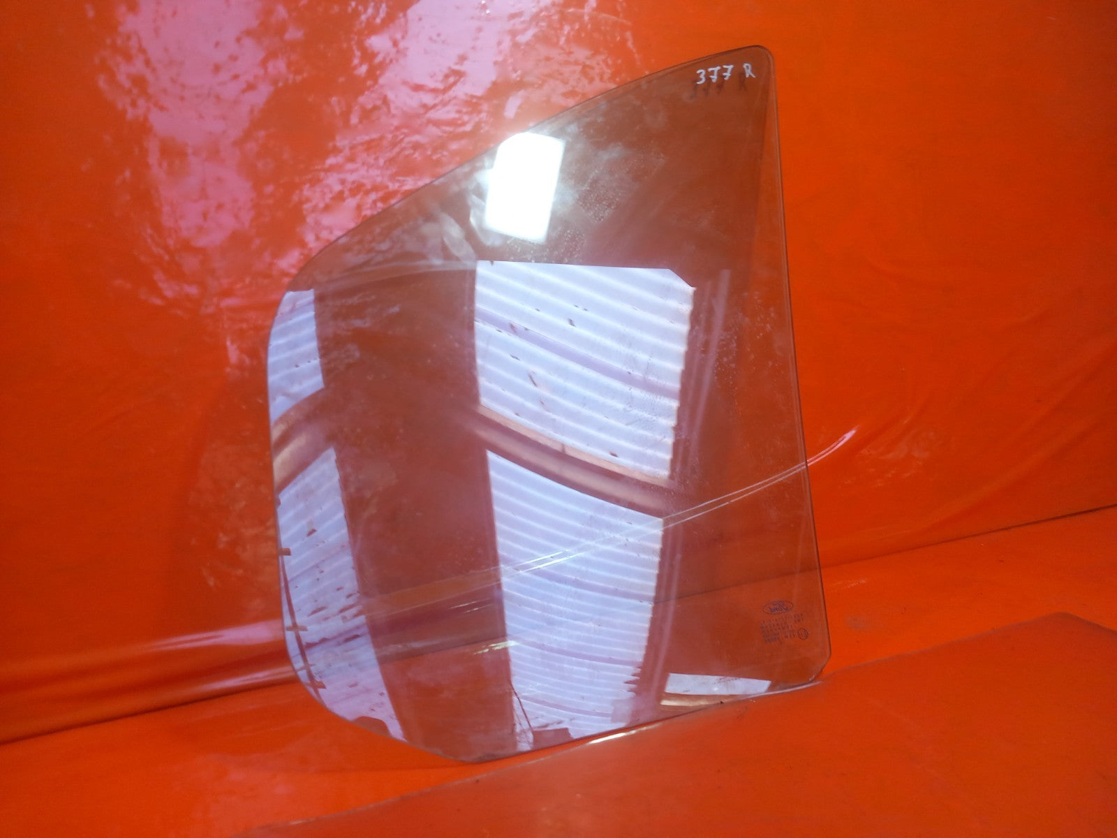 2015 Ford Tourneo Custom Front Right Quarter Window Glass BK21-V21418-A A377 - Image 9