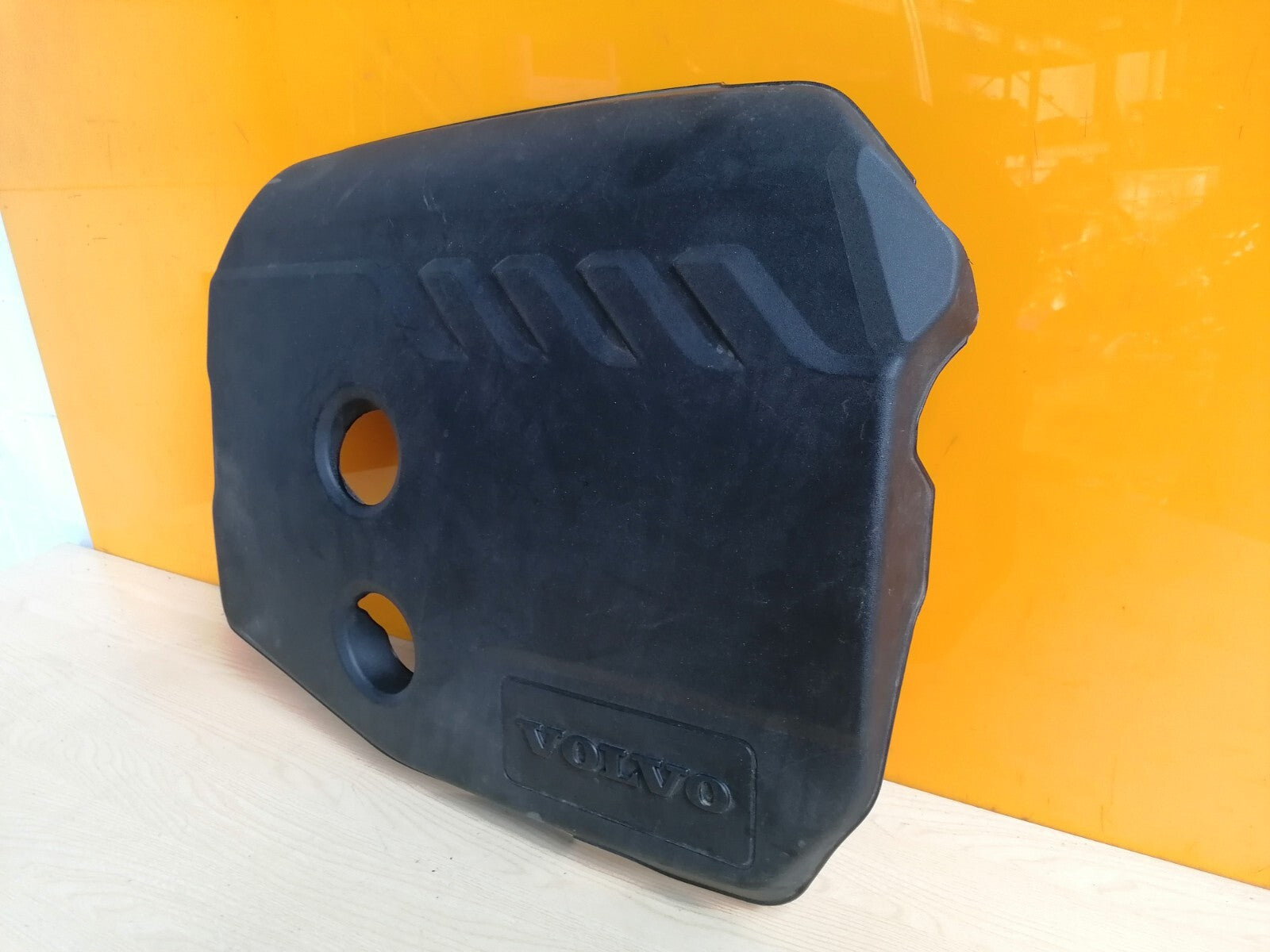 Volvo V40 engine cover AV606N041A XOO - Image 9