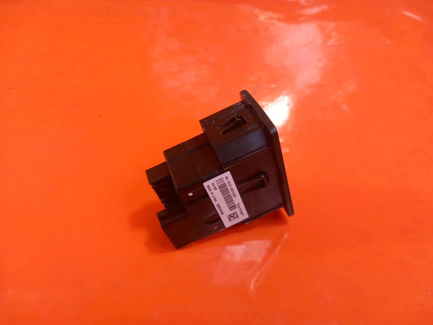 2021 Ford Ranger Wildtrak USB Charger Port HC3T-14F014-BD Warranty A407 - Image 4