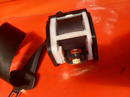 Ford Transit Custom 2.2 Diesel 2016 Front Centre Seat Belt With Buckle A373 - Image 12