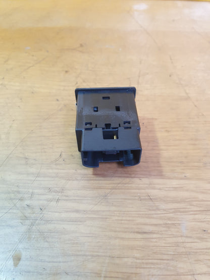 ebay-src:https://i.ebayimg.com/00/s/mtywmfgxmjaw/z/~kiaaoswyqvmbobp/$_57.jpg