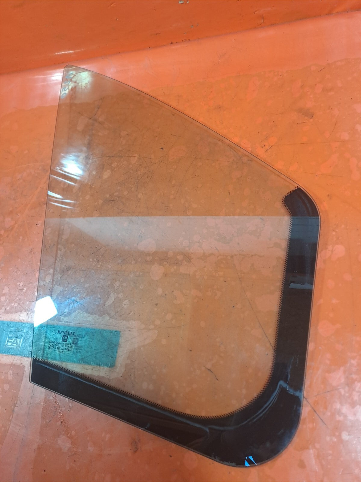 ✅RENAULT TRAFIC MK3 Sl27 1.6 DIESEL 2015 FRONT RIGHT DOOR QUARTER WINDOW GLASS - Image 4