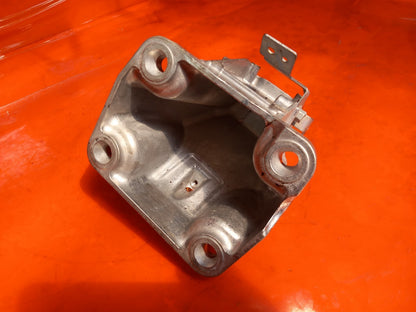 2025 Land Rover Defender L663 Right Side Engine Mount KPLA-6037-BA Warranty A396 - Image 10