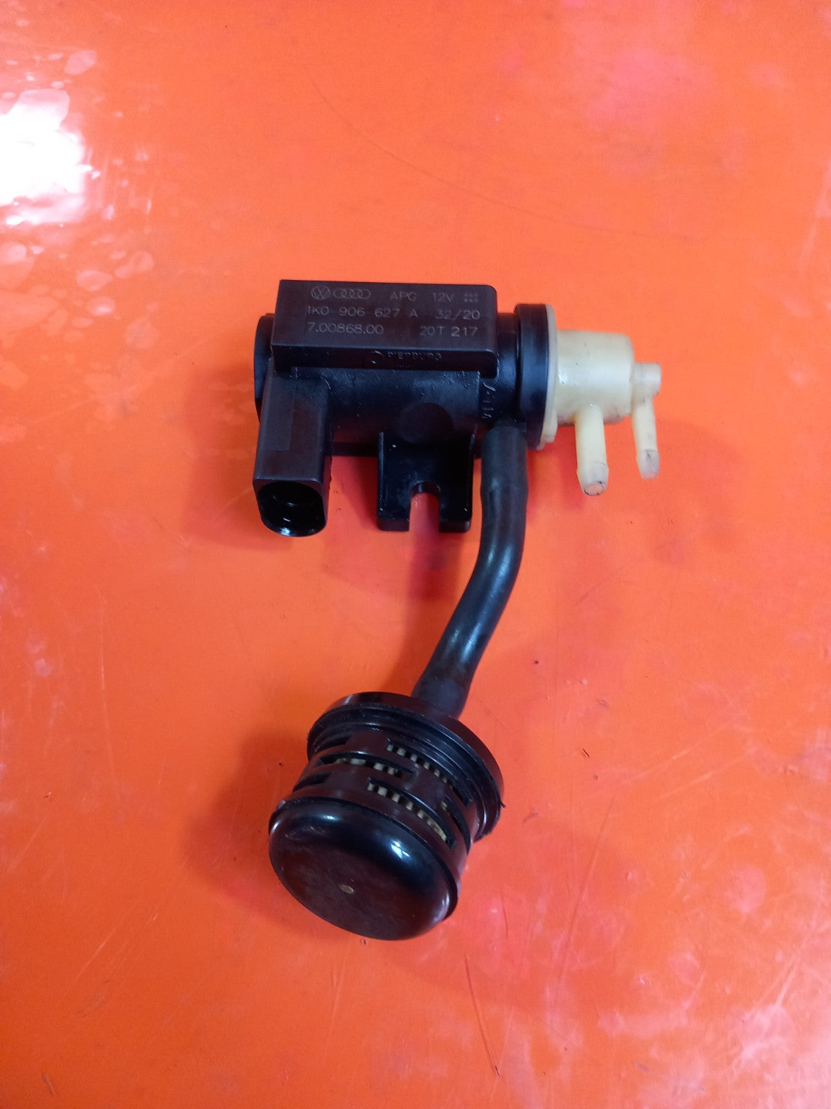 2021 VW Transporter T30 Turbo Boost Pressure Solenoid Valve 1K0906627A A410 - Image 3